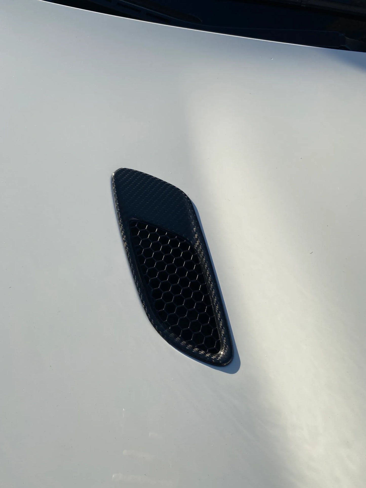 BMW E90 E92 E93 Carbon Fiber Hood Vent Cover